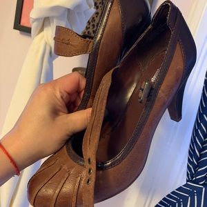 Crown Vintage Felicia Heels (Cognac Leather)